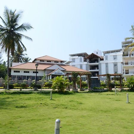 Apoorva Resorts Davangere Bagian luar foto