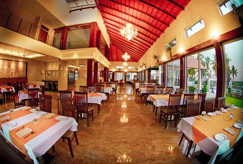 Apoorva Resorts Davangere Bagian luar foto
